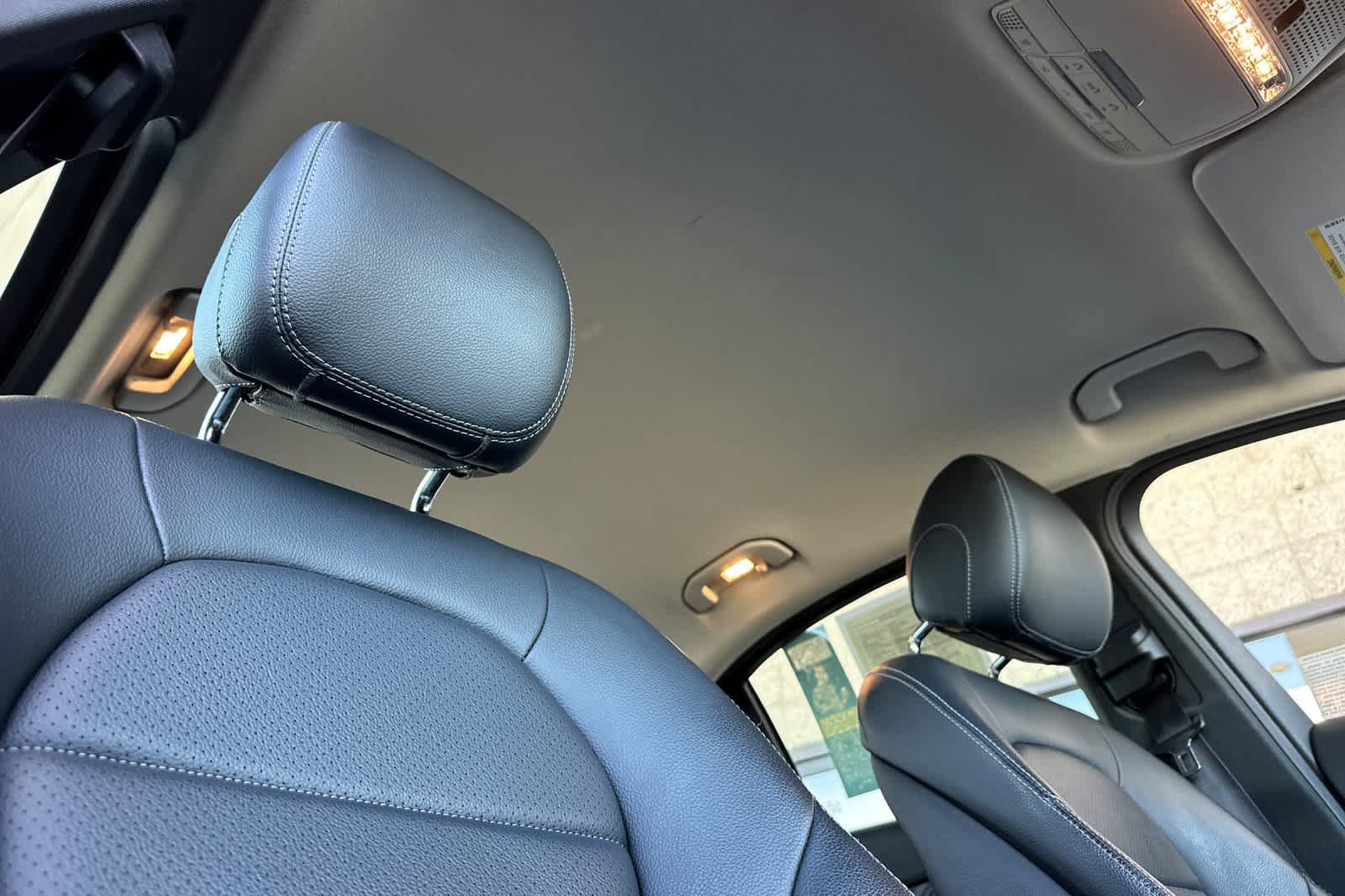 Used 2016 Mercedes-Benz C 300 Sedan image 15