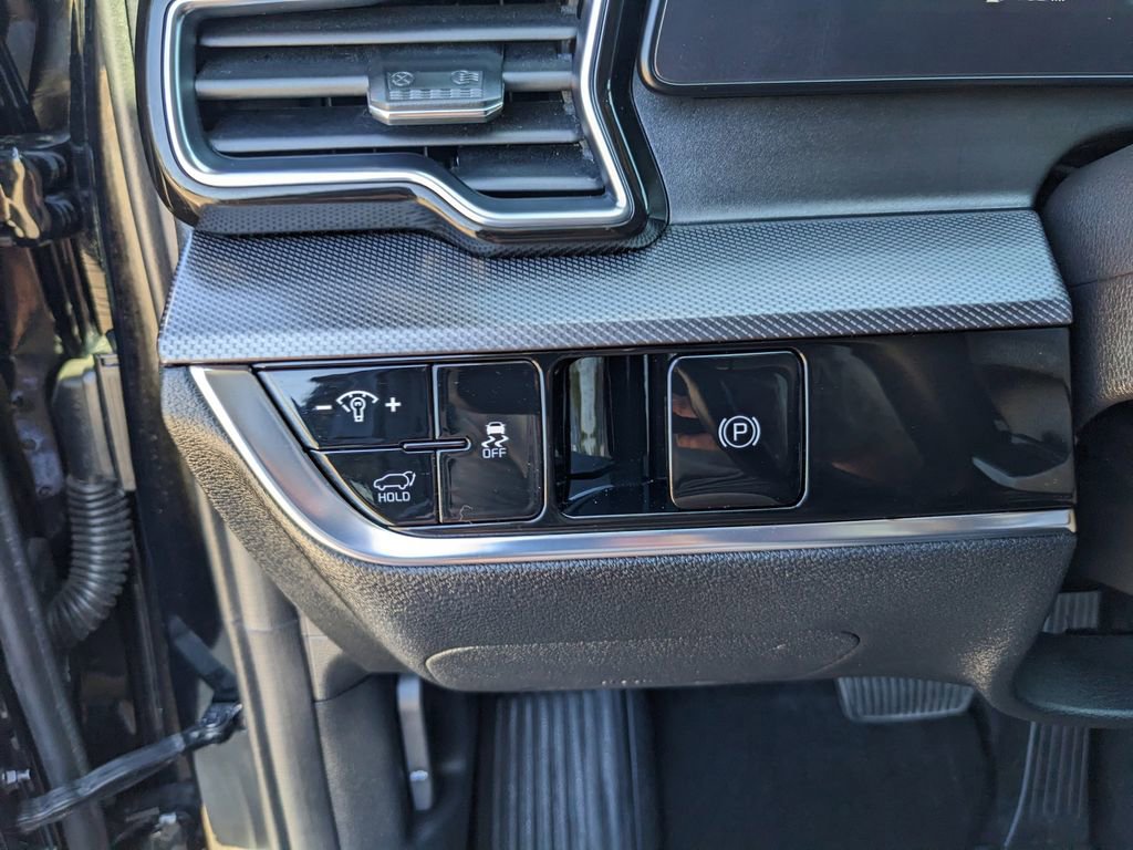 Certified 2023 Kia Sportage SX AWD/4WD image 28