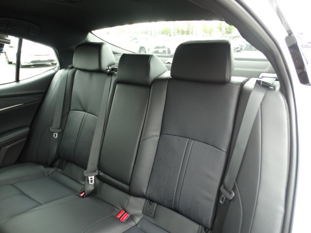 New 2026 Toyota Camry XSE FWD image 10