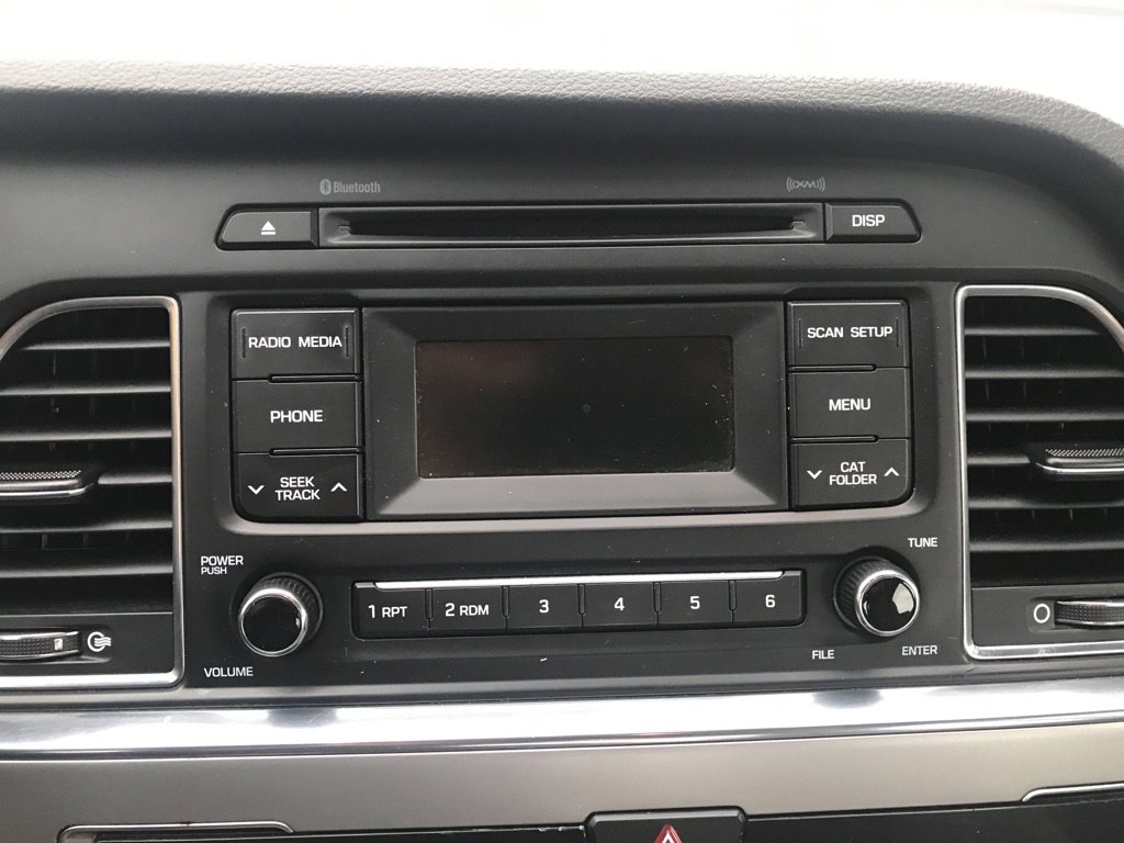 Used 2017 Hyundai Sonata SE image 16