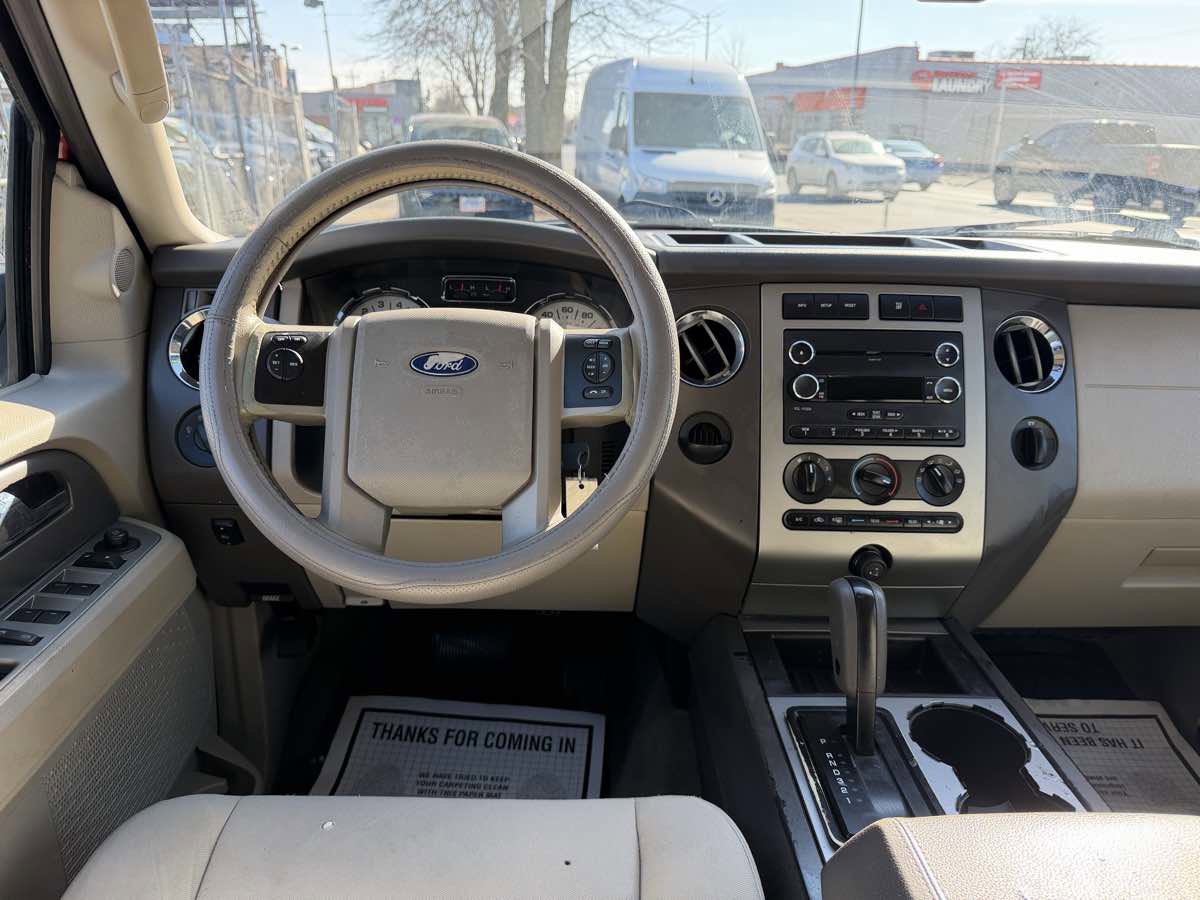 Used 2013 Ford Expedition XLT image 20