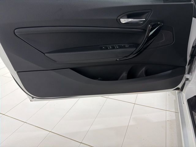 Used 2018 BMW 230i xDrive Convertible image 12