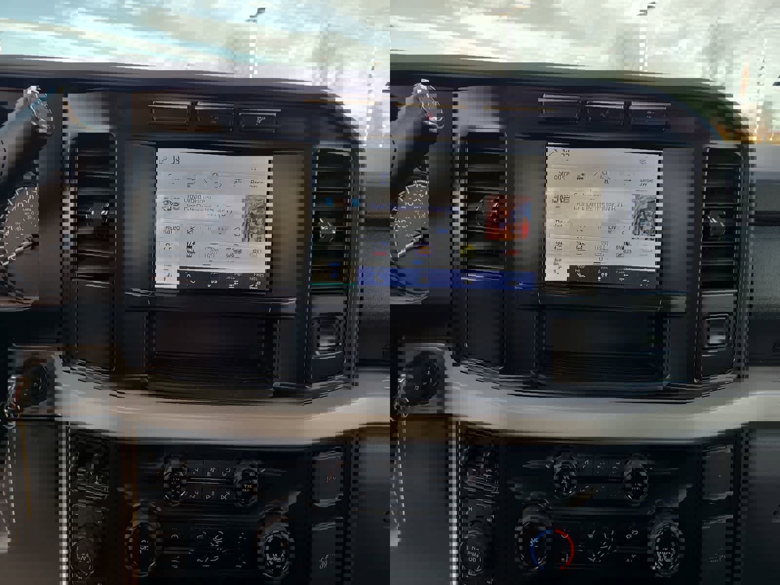 Used 2023 Ford F350 XLT image 24