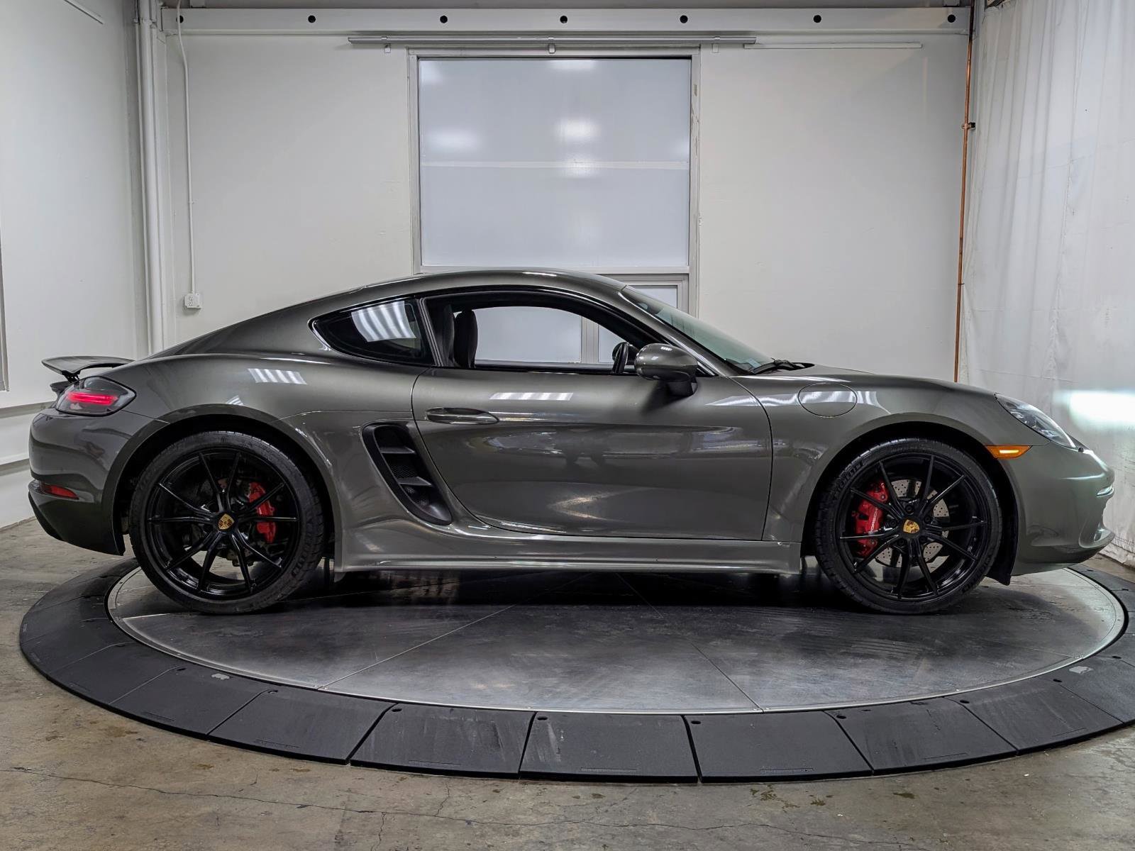 Used 2025 Porsche 718 Cayman S image 10