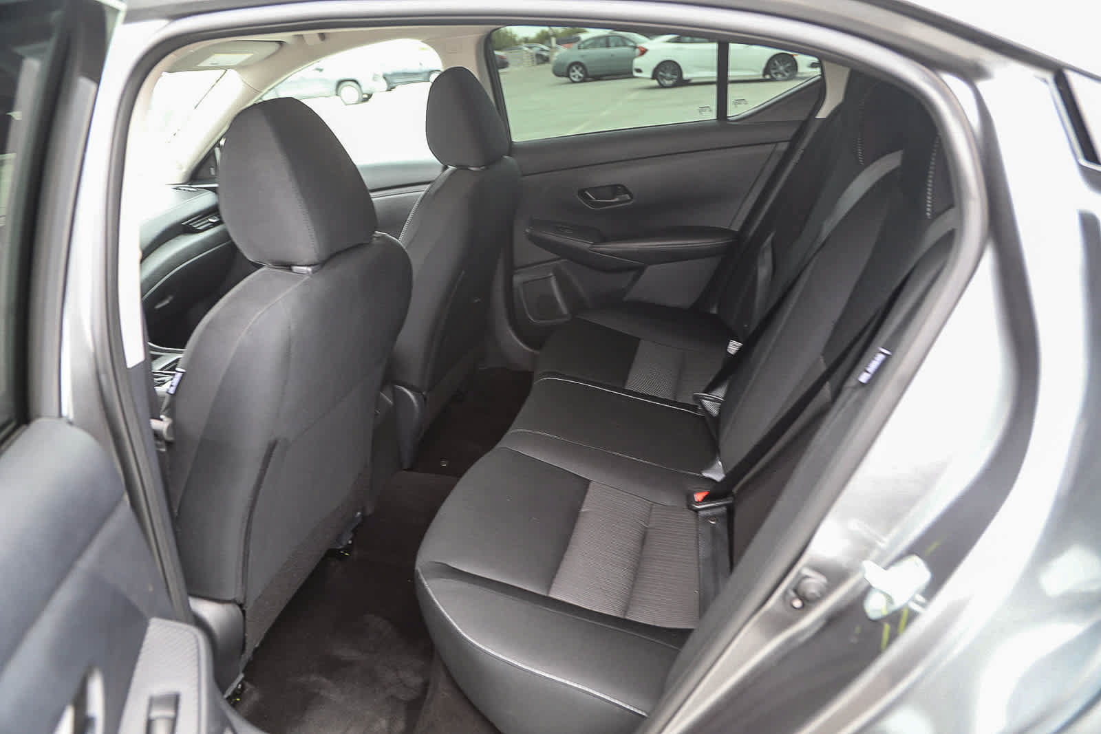 Used 2025 Nissan Sentra SV w/ All-Weather Package FWD image 18