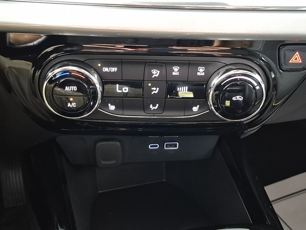 New 2026 Chevrolet Trax LT FWD image 18