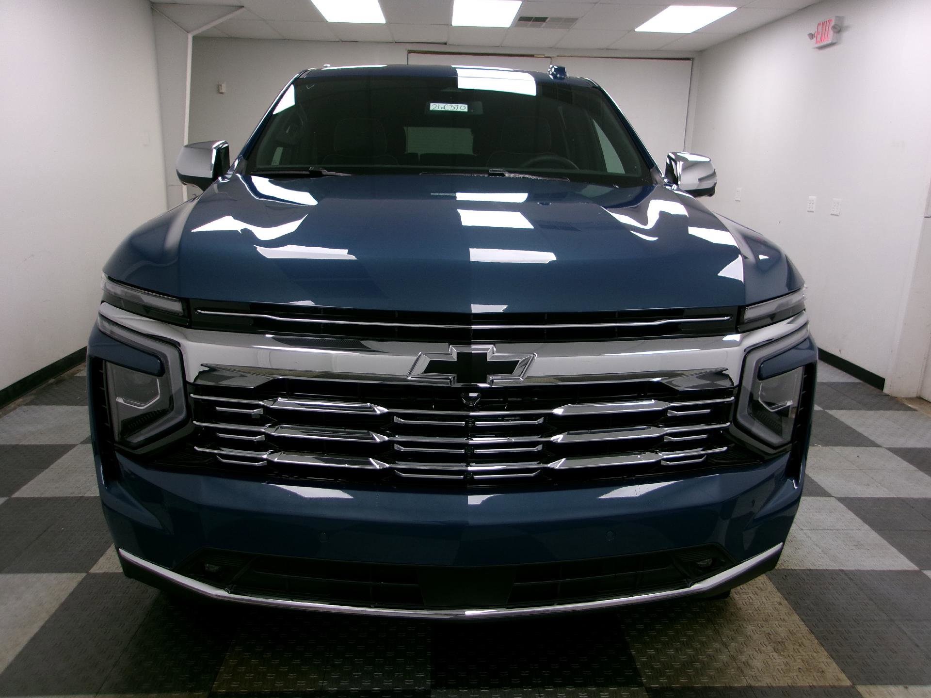 New 2026 Chevrolet Tahoe Premier w/ Sun And Tow Package AWD/4WD image 3