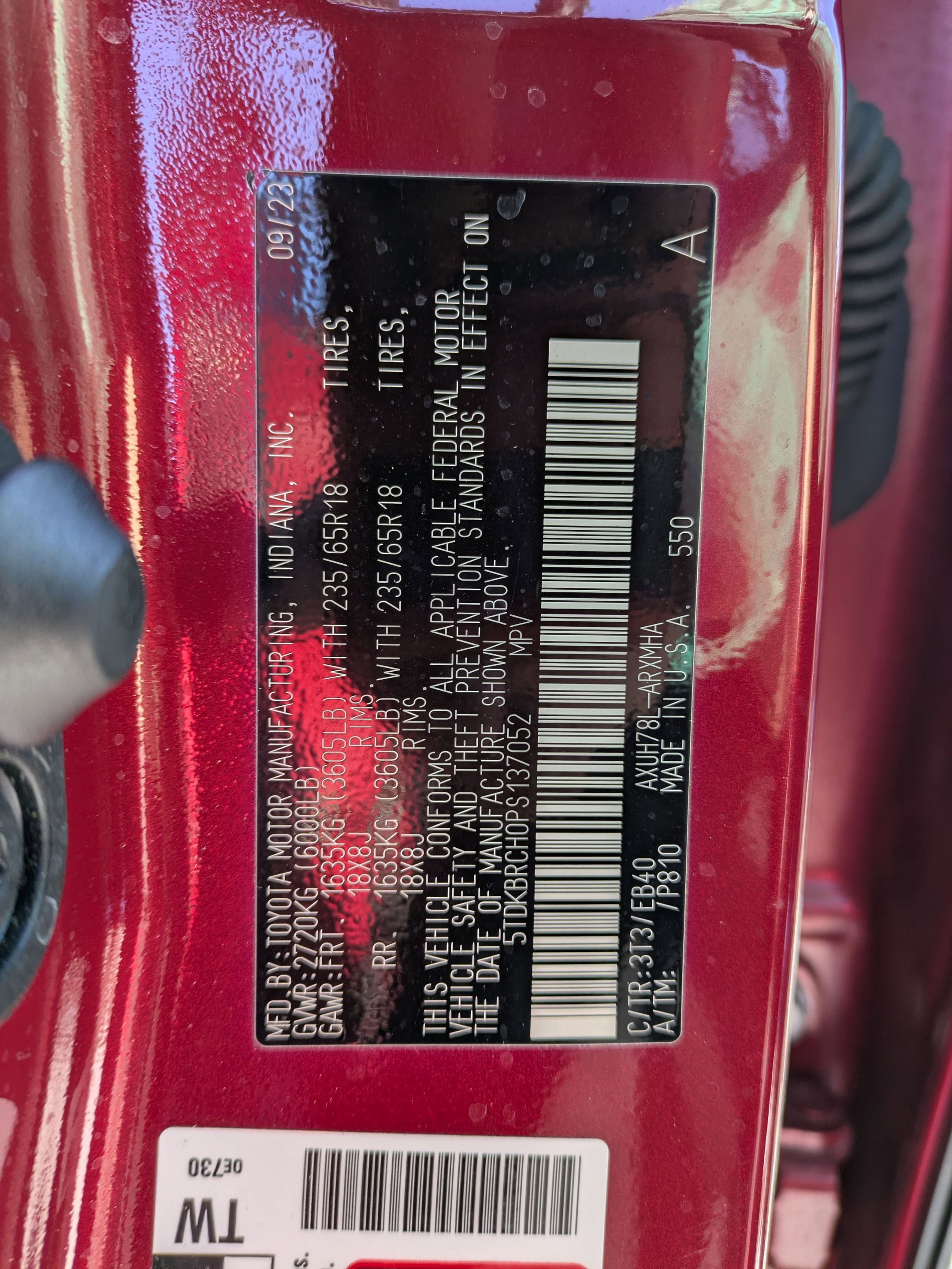 Used 2023 Toyota Highlander XLE image 27