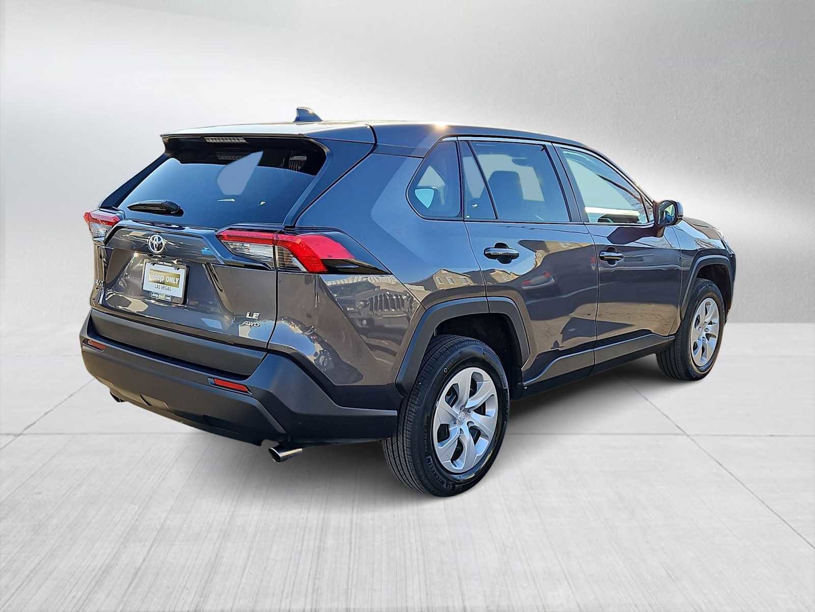 Used 2024 Toyota RAV4 LE image 8