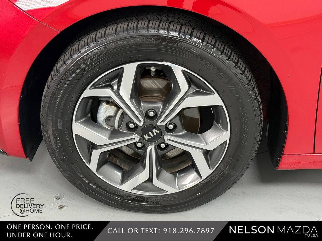 Used 2020 Kia Forte LXS FWD image 13