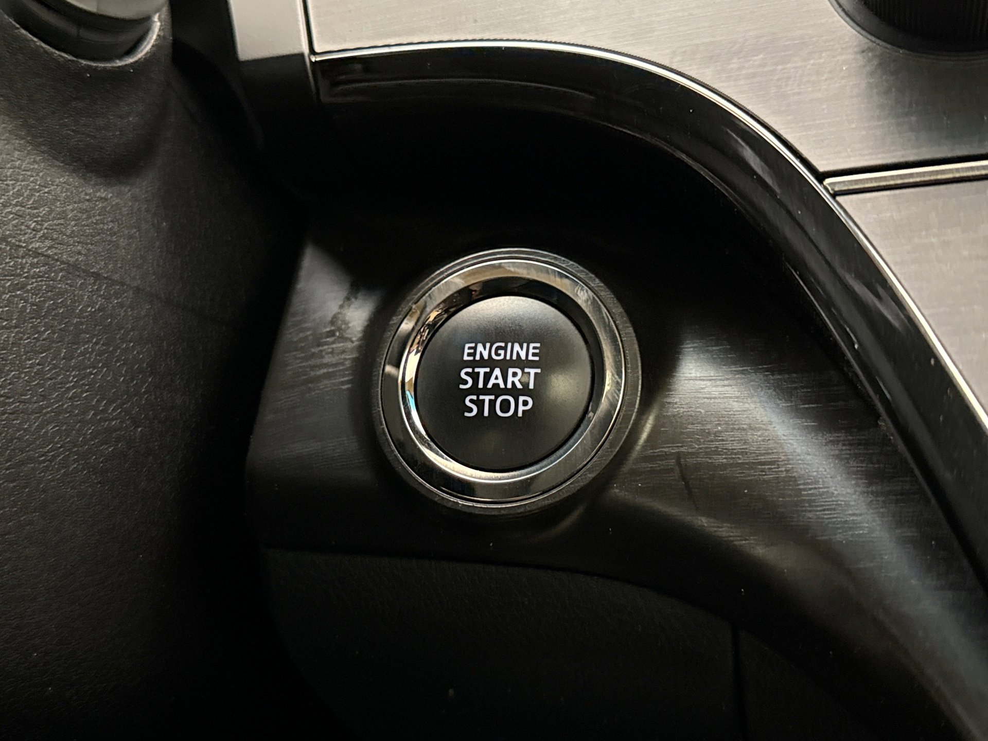 Used 2017 Toyota Avalon Limited w/ Carpet Mat Package image 23