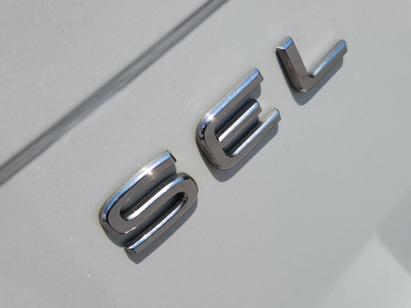 Used 2023 Volkswagen Tiguan SEL R-Line AWD/4WD image 13