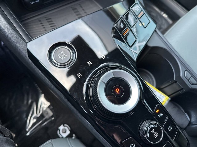 Used 2025 Kia Sportage X-Line image 14
