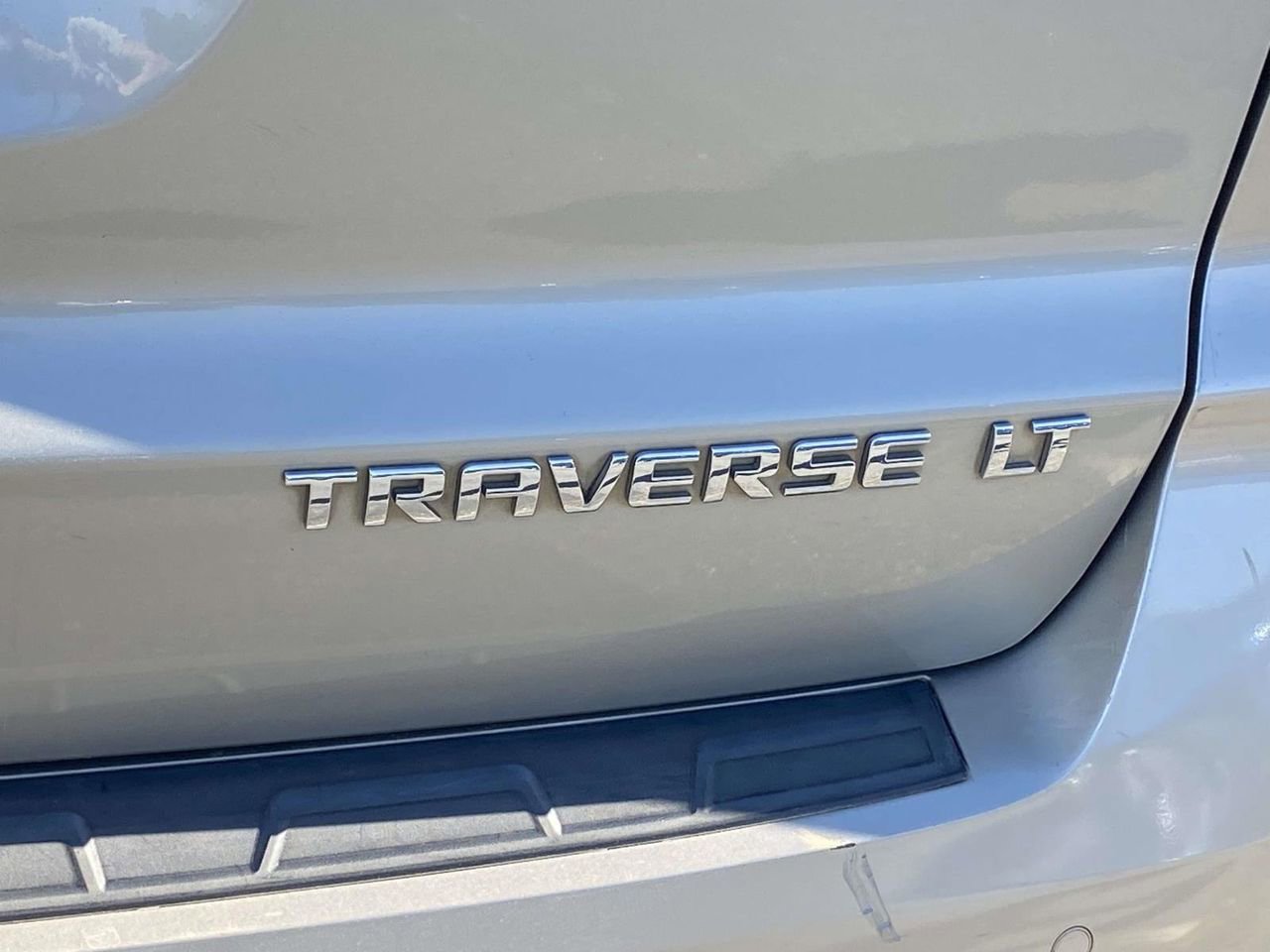 Used 2015 Chevrolet Traverse LT w/ Style and Technology Package image 10