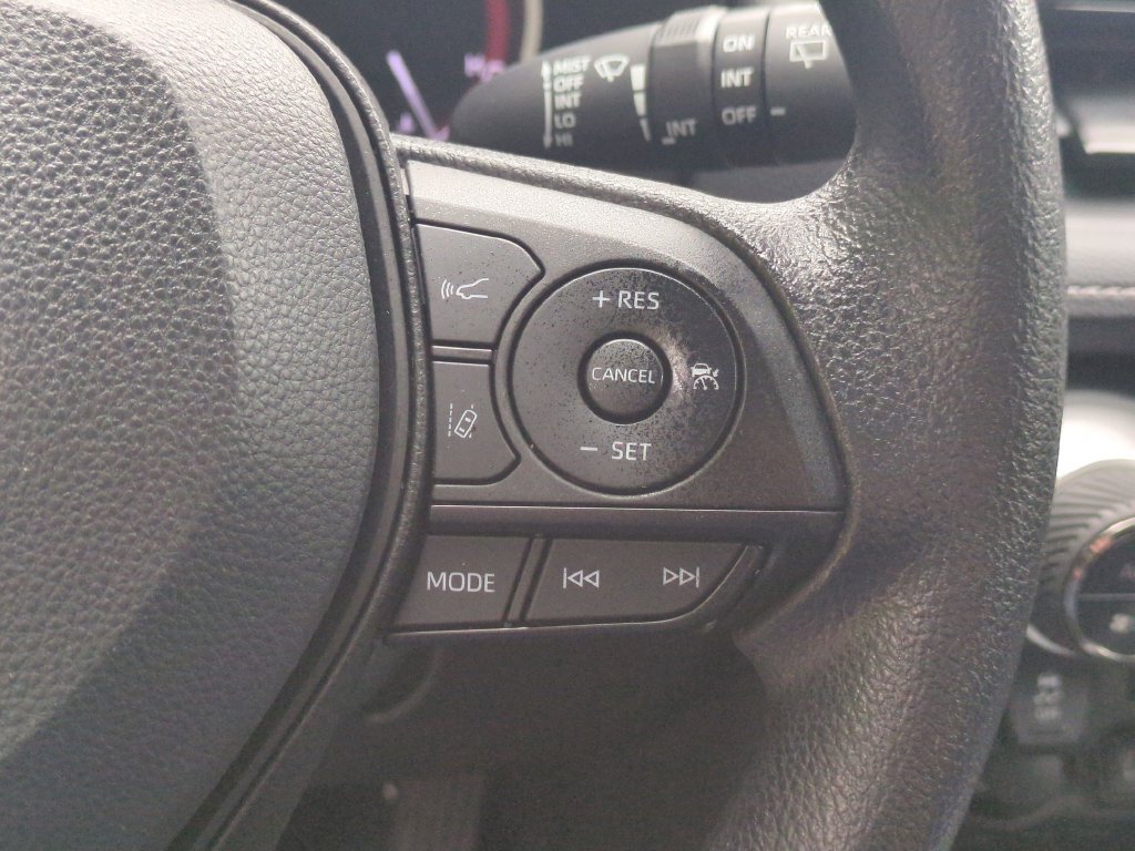 Used 2024 Toyota RAV4 XLE w/ Convenience Package FWD image 19