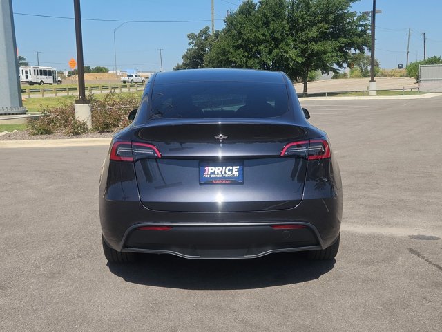 Used 2025 Tesla Model Y Long Range RWD image 7