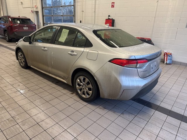 Used 2024 Toyota Corolla LE image 3
