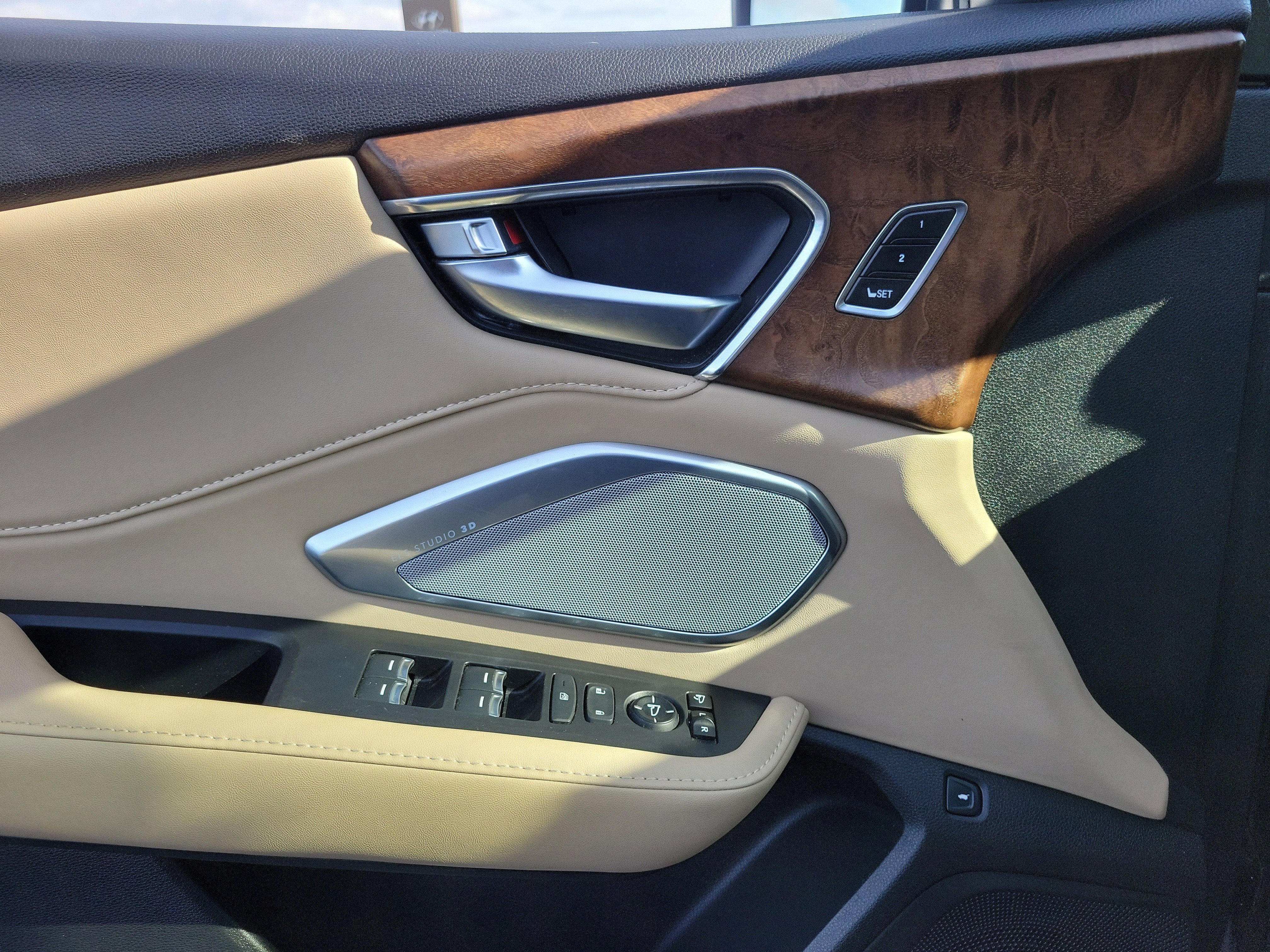 Used 2022 Acura RDX AWD w/ Advance Package image 17