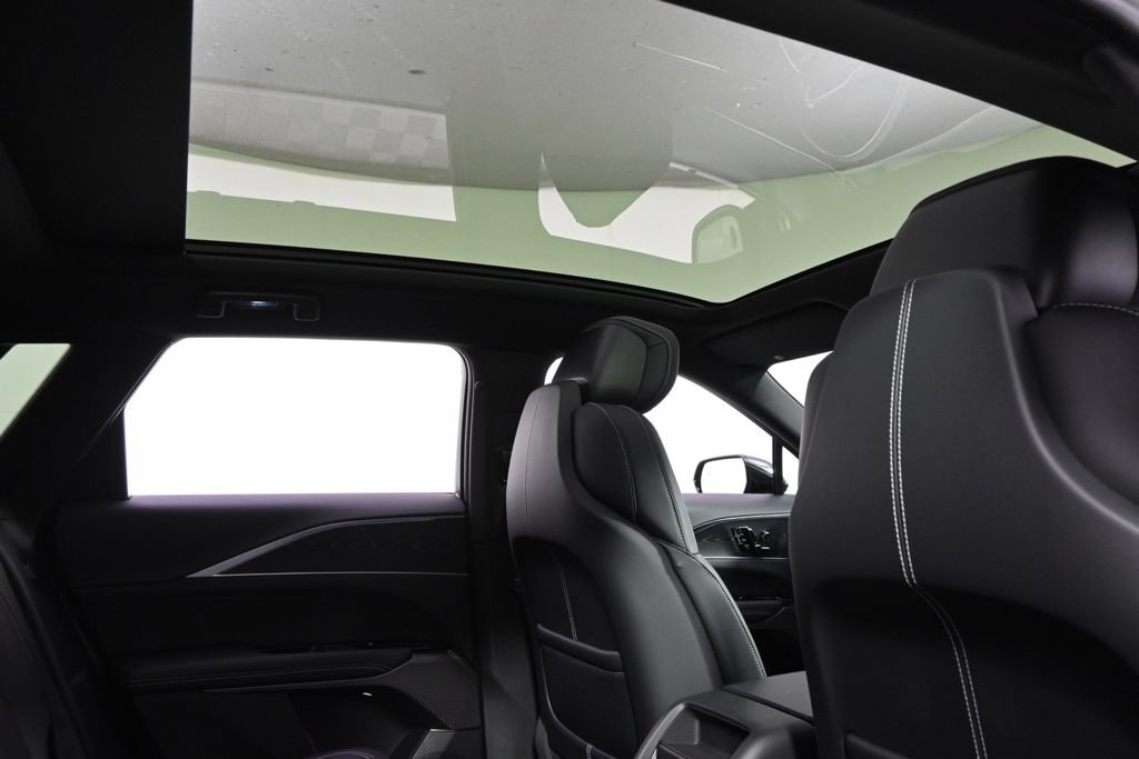 New 2026 Cadillac Lyriq Luxury w/ LPO, Floor Liner Package AWD/4WD image 17