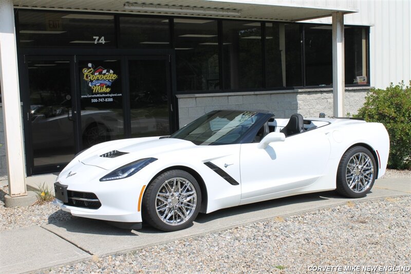 Used 2015 Chevrolet Corvette Stingray Convertible w/ 3LT Preferred Equipment Group RWD image 2