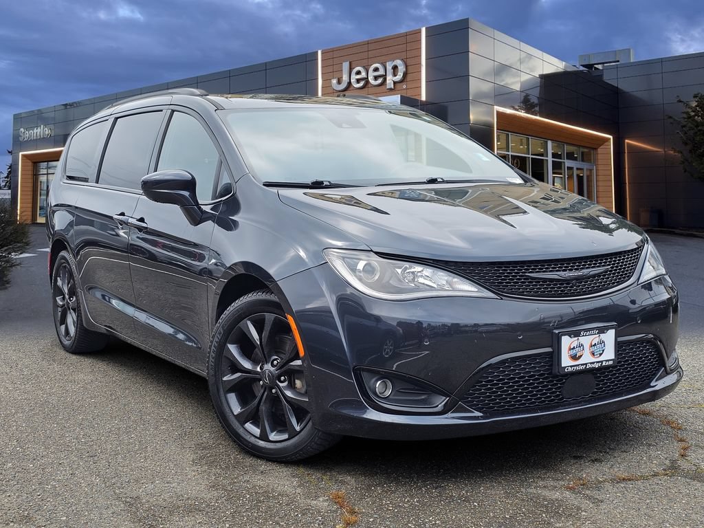 Used 2020 Chrysler Pacifica Touring-L Plus