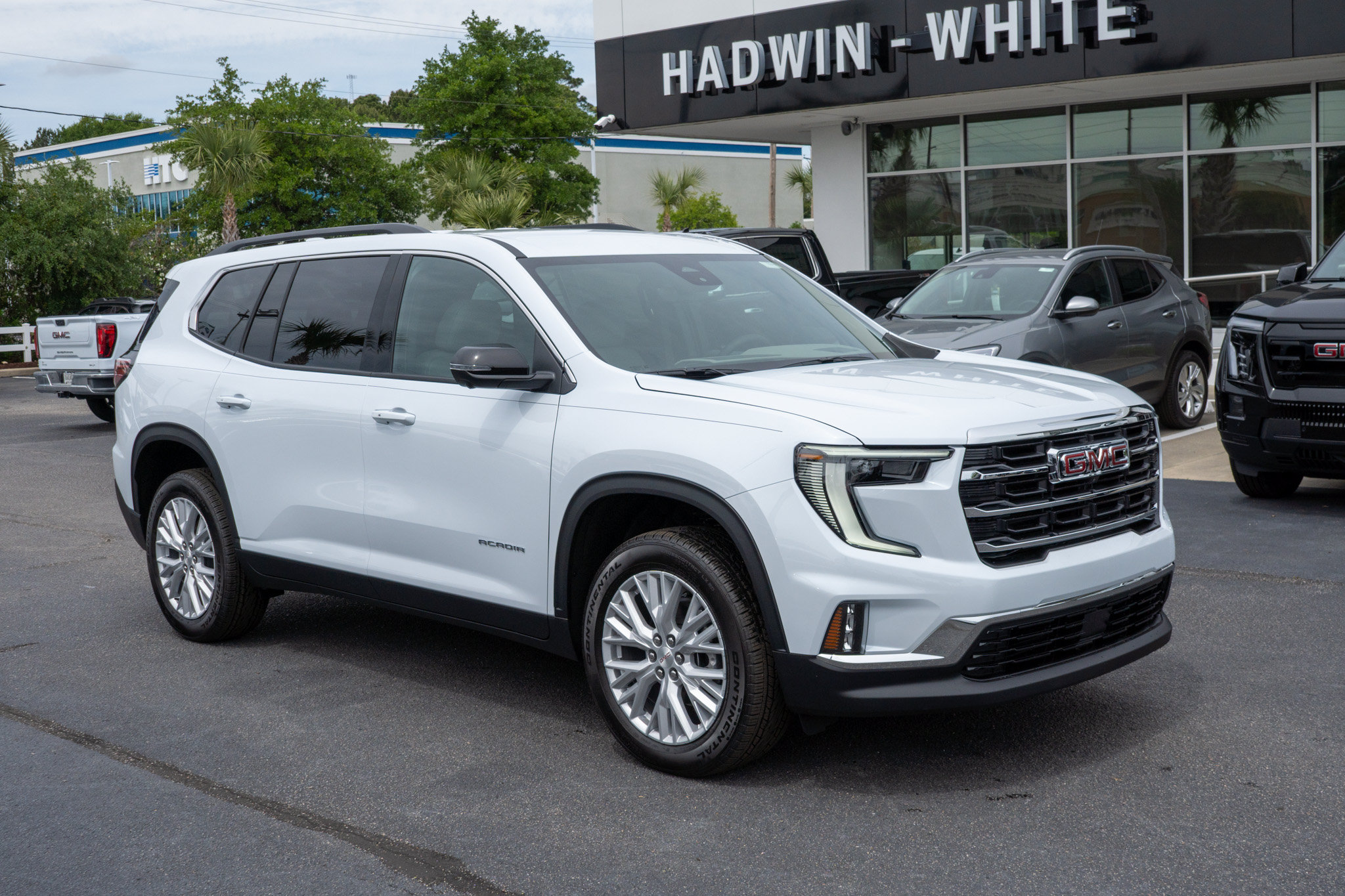 New 2026 GMC Acadia Elevation FWD image 1