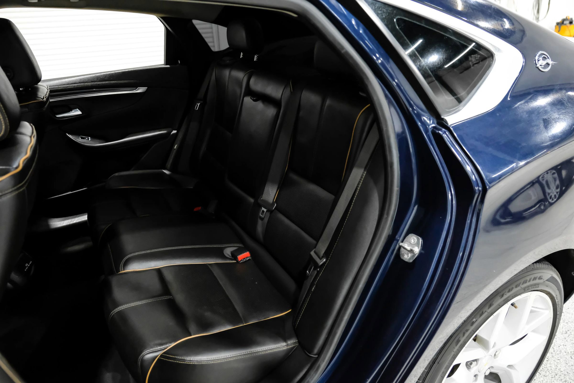 Used 2019 Chevrolet Impala Premier FWD image 38