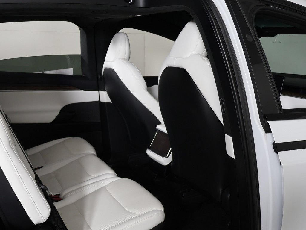 Used 2022 Tesla Model X AWD/4WD image 30