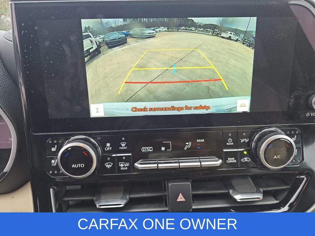 Used 2024 Toyota Highlander Limited image 25