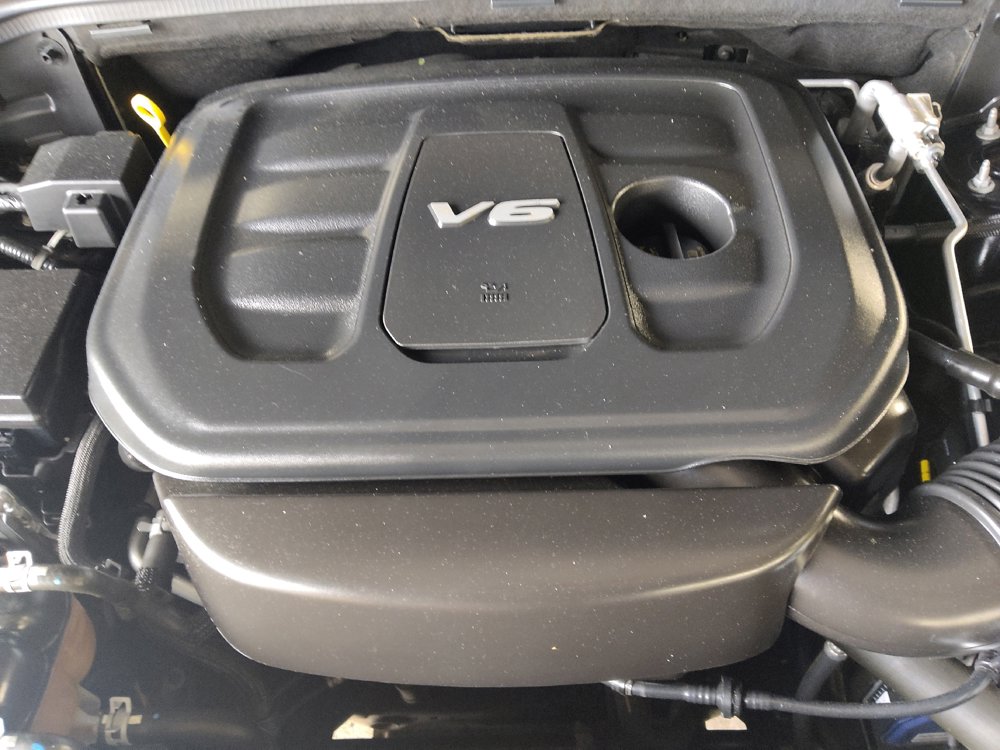 Used 2018 Jeep Grand Cherokee Laredo RWD image 30