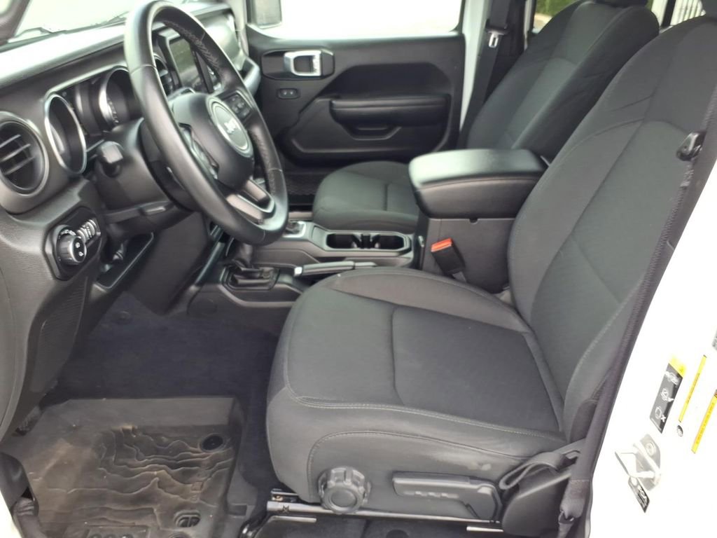 Used 2022 Jeep Gladiator Sport AWD/4WD image 9