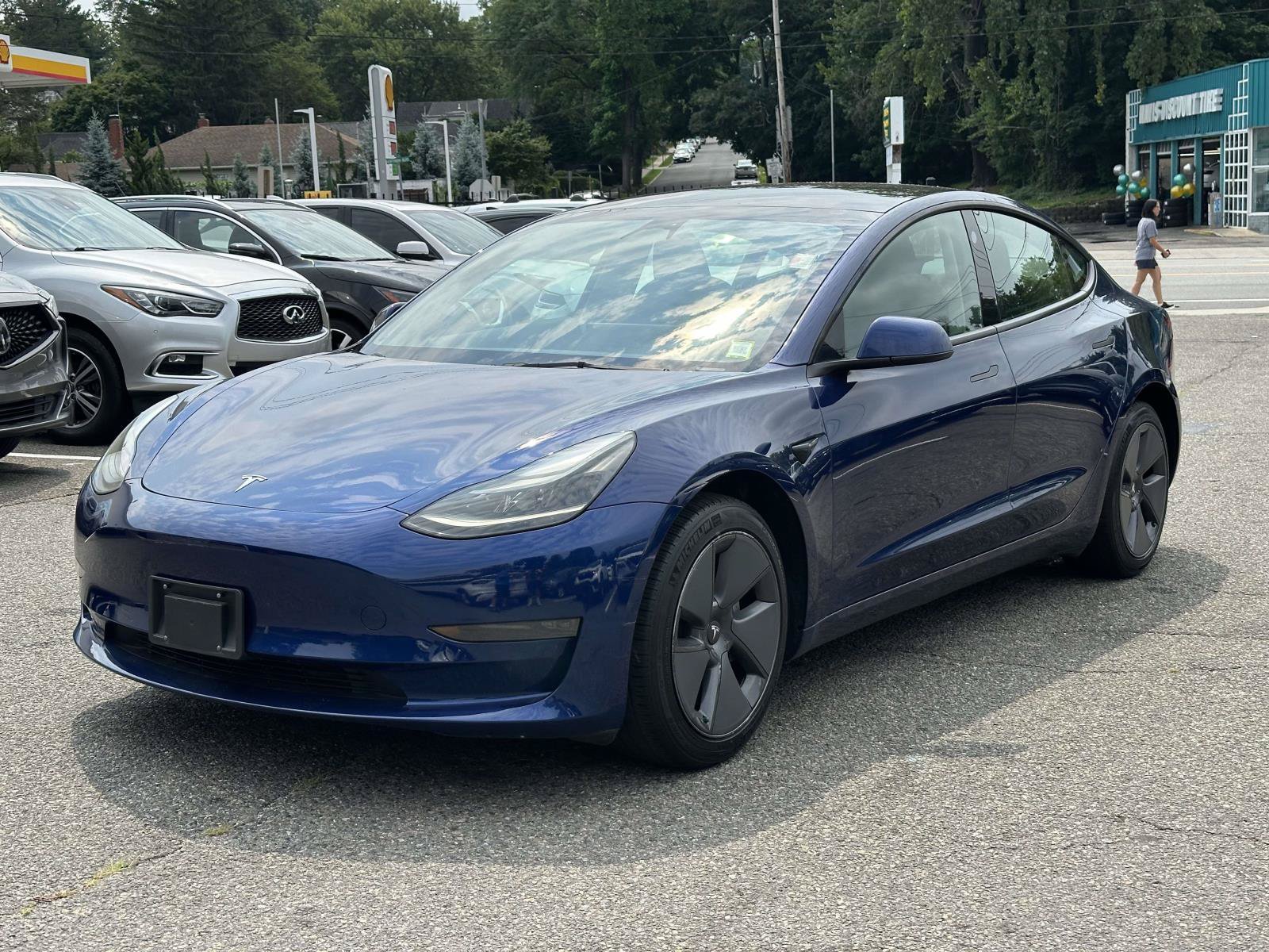 Used 2023 Tesla Model 3 Standard Range RWD image 7