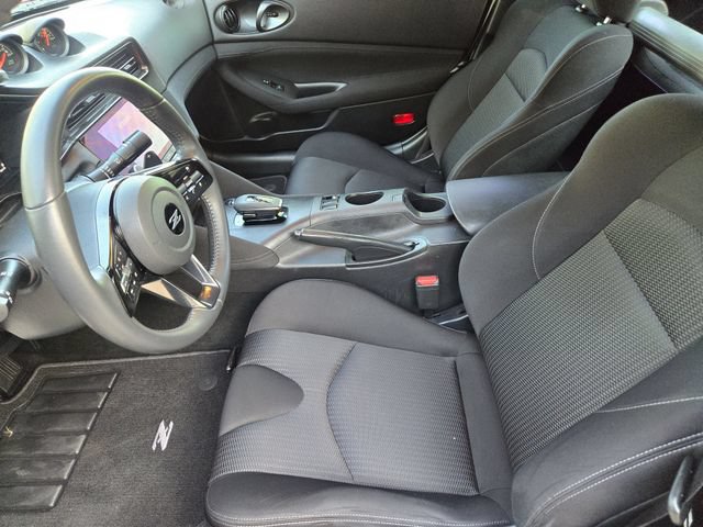 Used 2025 Nissan Z Sport w/ Floor Mat Package RWD image 12