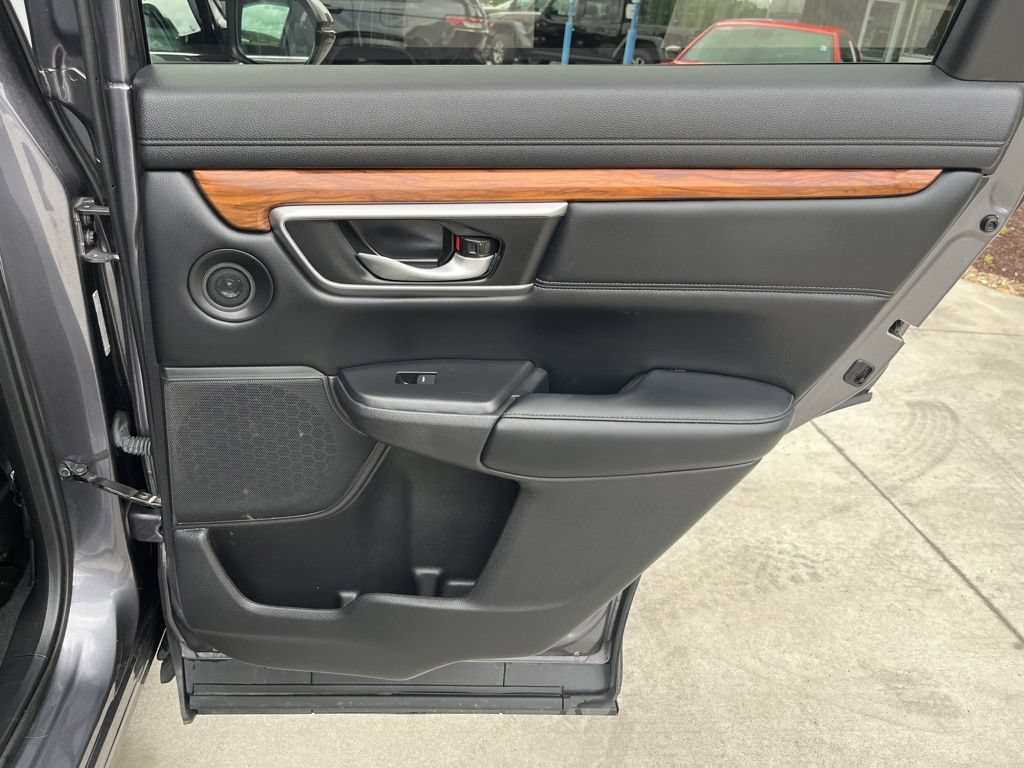 Used 2022 Honda CR-V Touring image 25