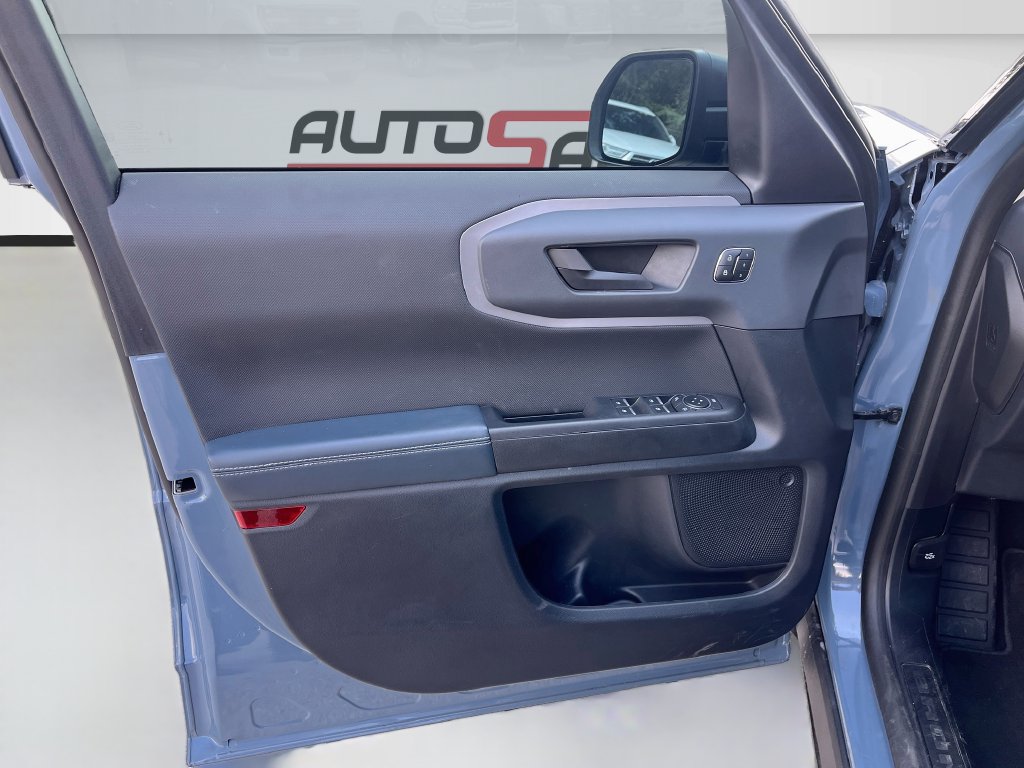Used 2024 Ford Bronco Sport Outer Banks AWD/4WD image 17
