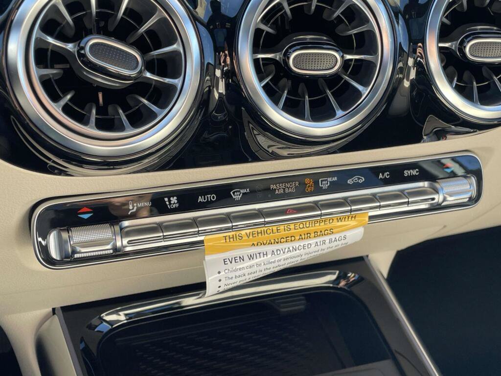 New 2026 Mercedes-Benz GLA 250 4MATIC image 25