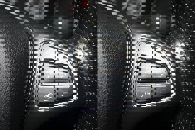 Used 2019 Mercedes-Benz Metris Passenger image 16