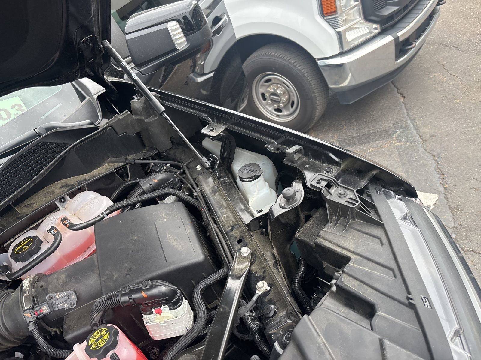 Used 2025 Chevrolet Silverado 1500 ZR2 w/ Technology Package image 28