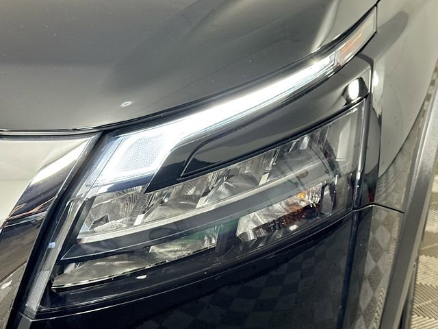 Used 2024 Nissan Pathfinder S image 3
