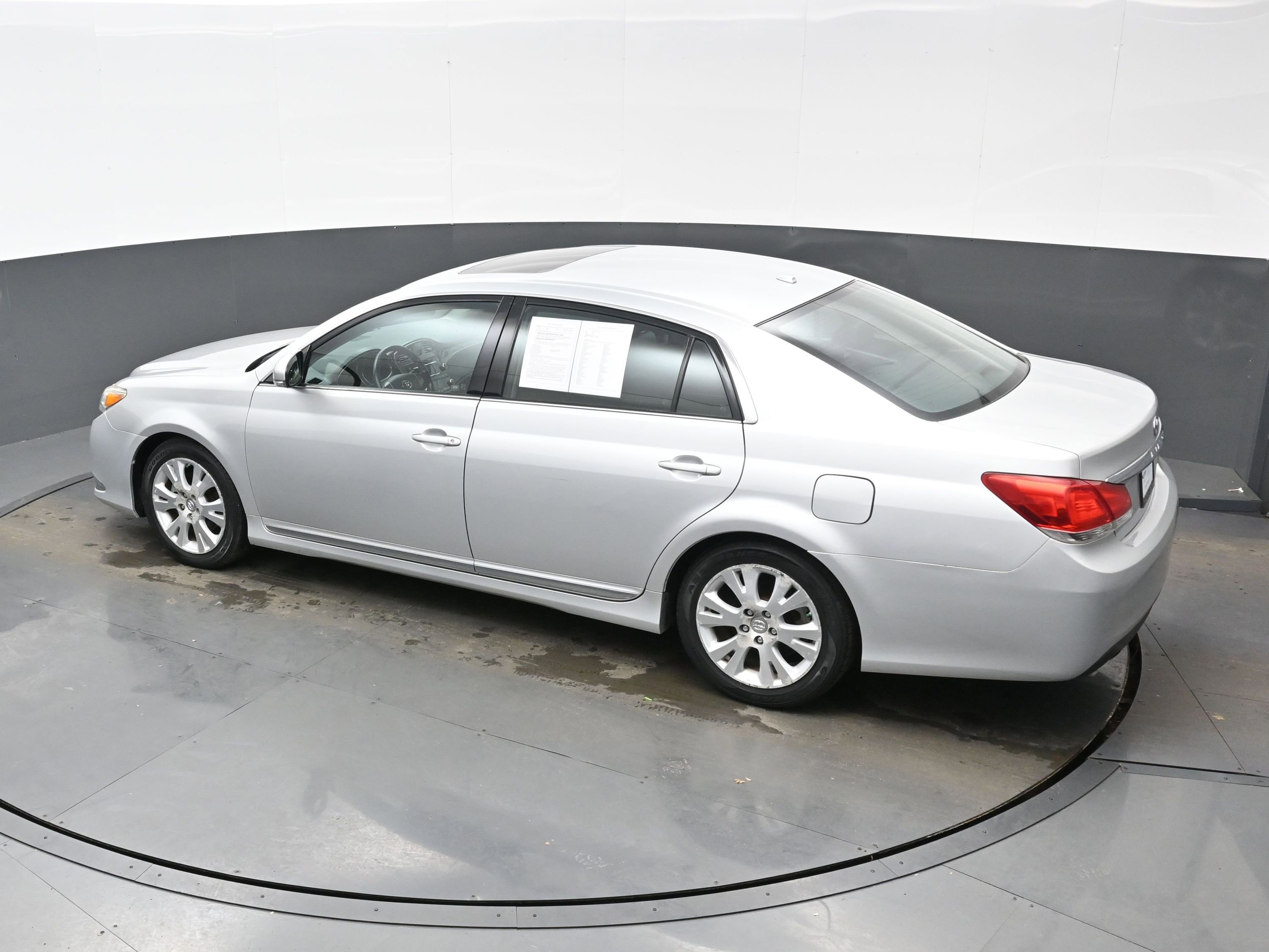 Used 2012 Toyota Avalon image 33