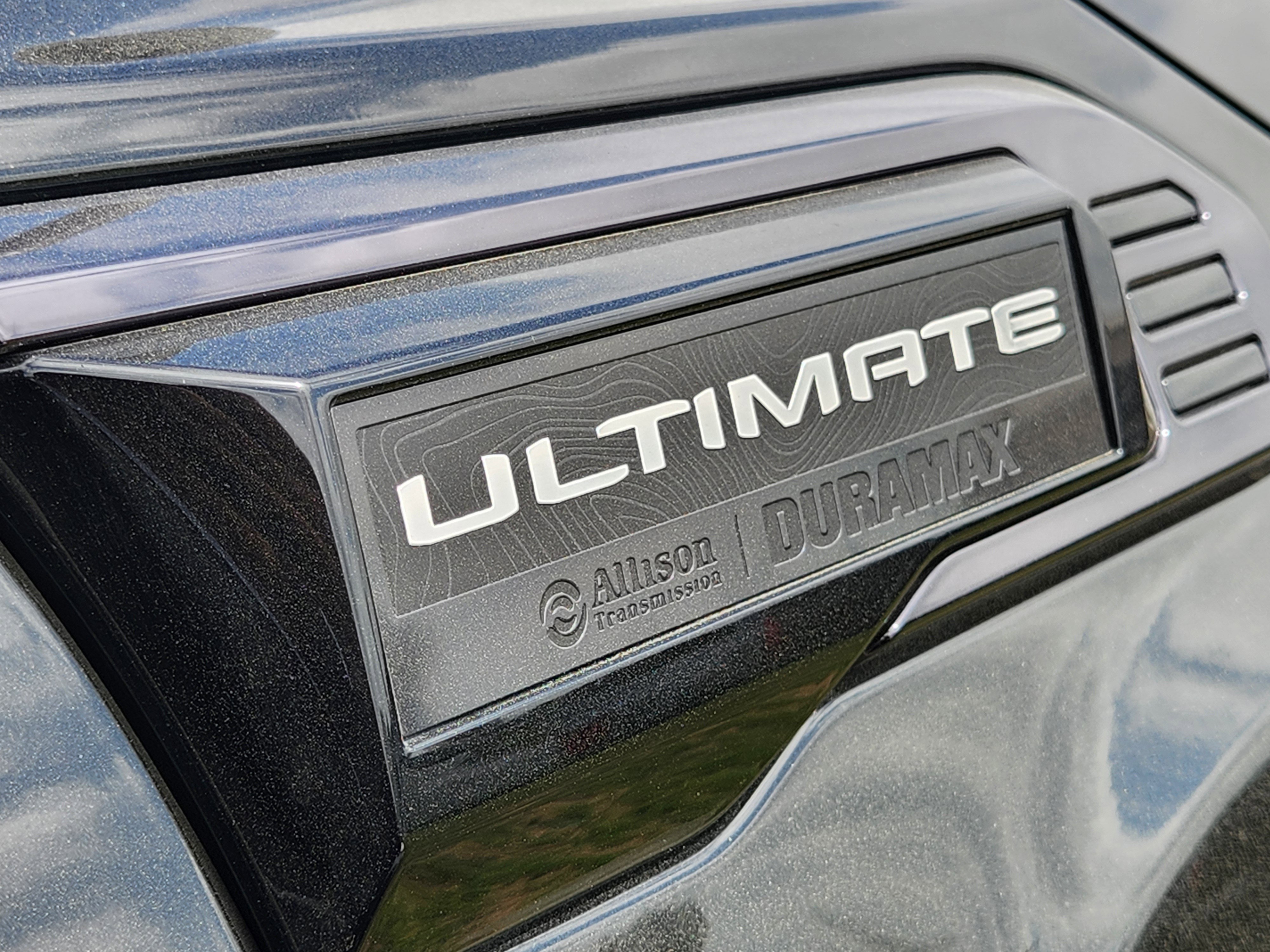 Used 2024 GMC Sierra 3500 Denali Ultimate AWD/4WD image 9