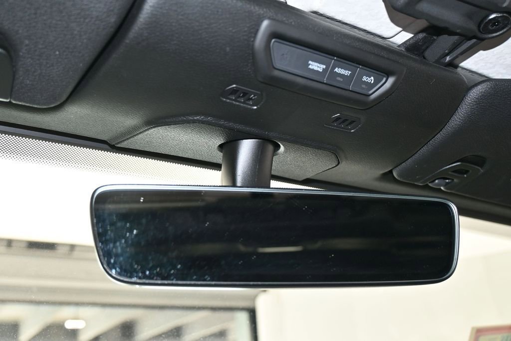 Used 2021 Jeep Gladiator Sport AWD/4WD image 23