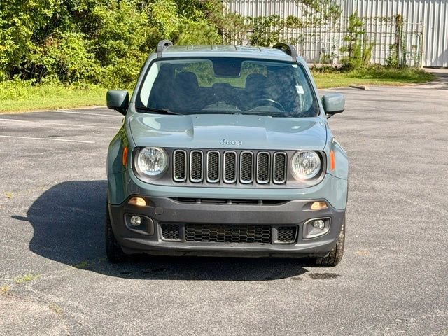 Used 2017 Jeep Renegade Latitude w/ Popular Equipment Group FWD image 12