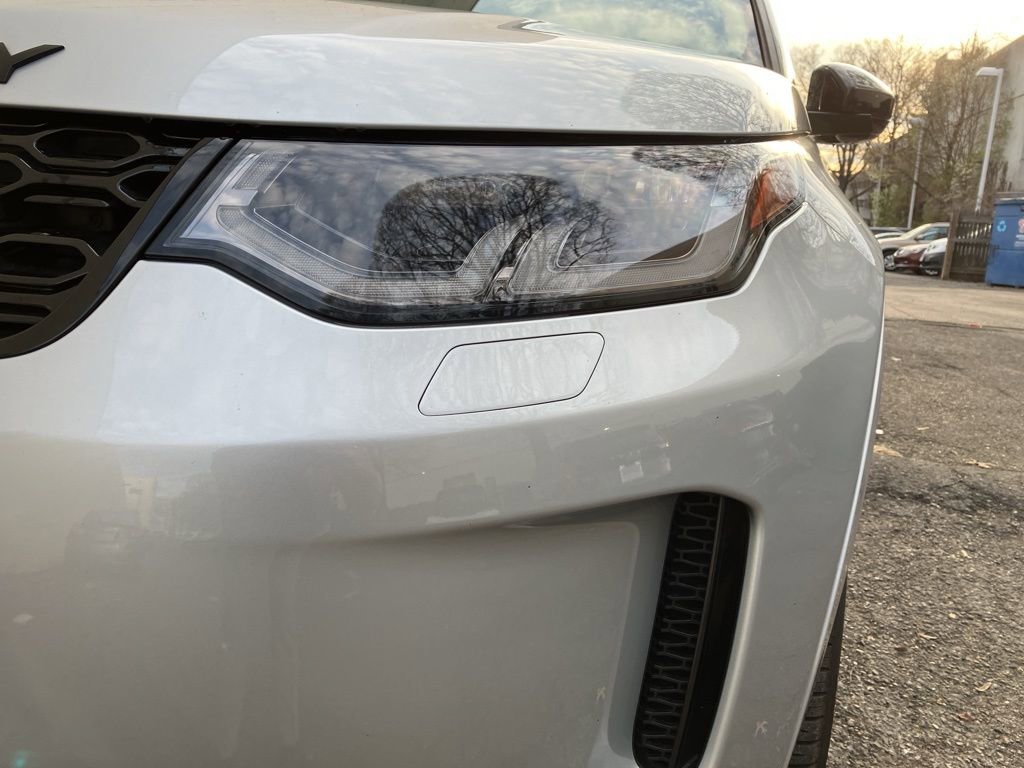 Used 2023 Land Rover Discovery Sport SE R-Dynamic image 6