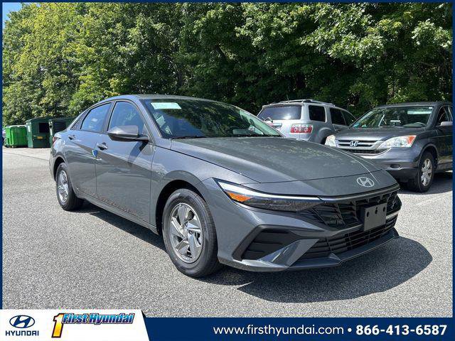 New 2026 Hyundai Elantra SE FWD image 1