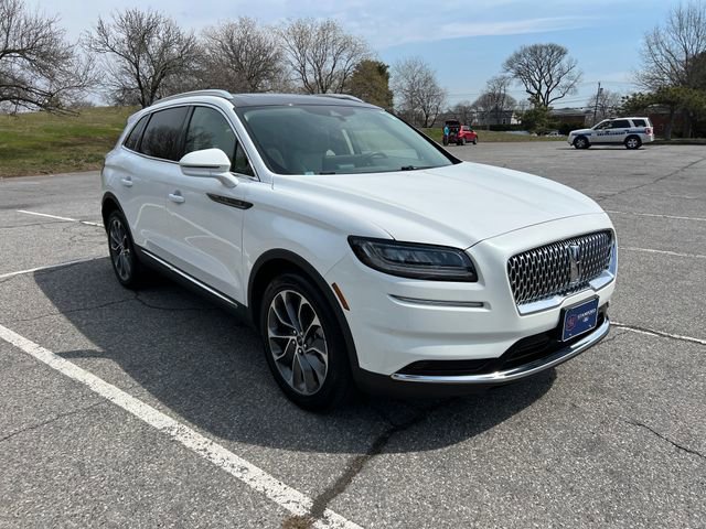 Used 2022 Lincoln Nautilus Reserve image 1