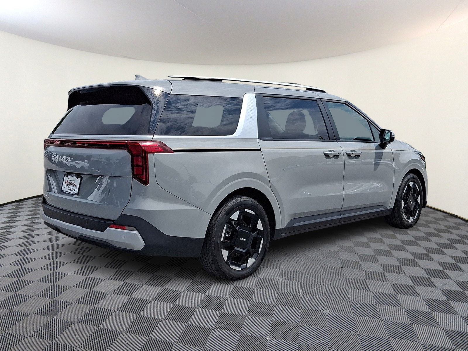 Certified 2025 Kia Carnival EX FWD image 6