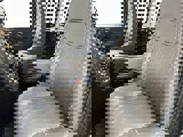 Used 2018 Chevrolet Express 2500 w/ Driver Convenience Package image 10