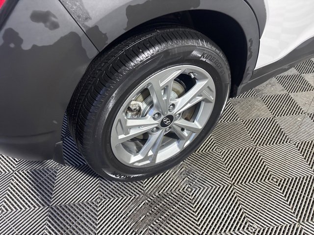 Used 2023 Hyundai Kona SEL image 7