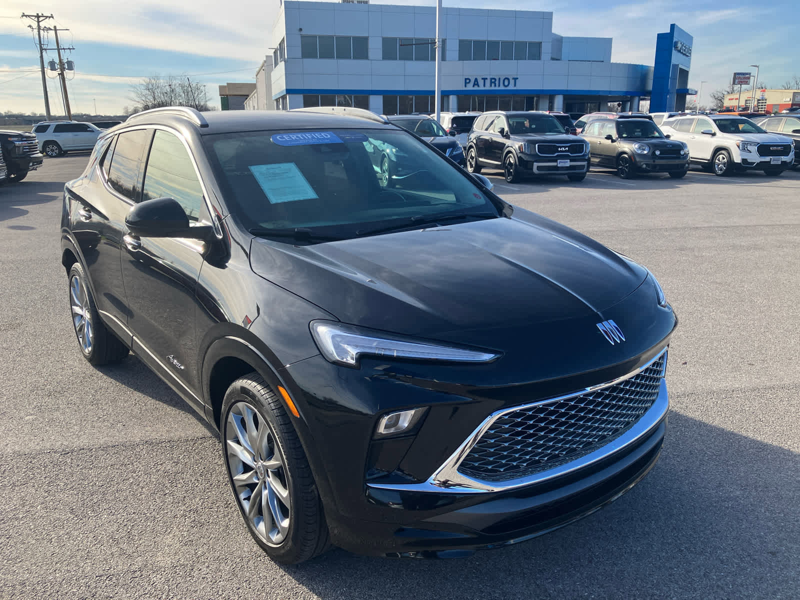 Certified 2025 Buick Encore GX Avenir image 1